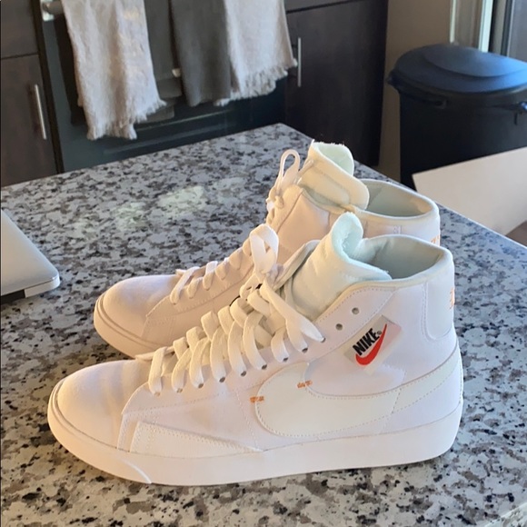 high top nikes with zipper